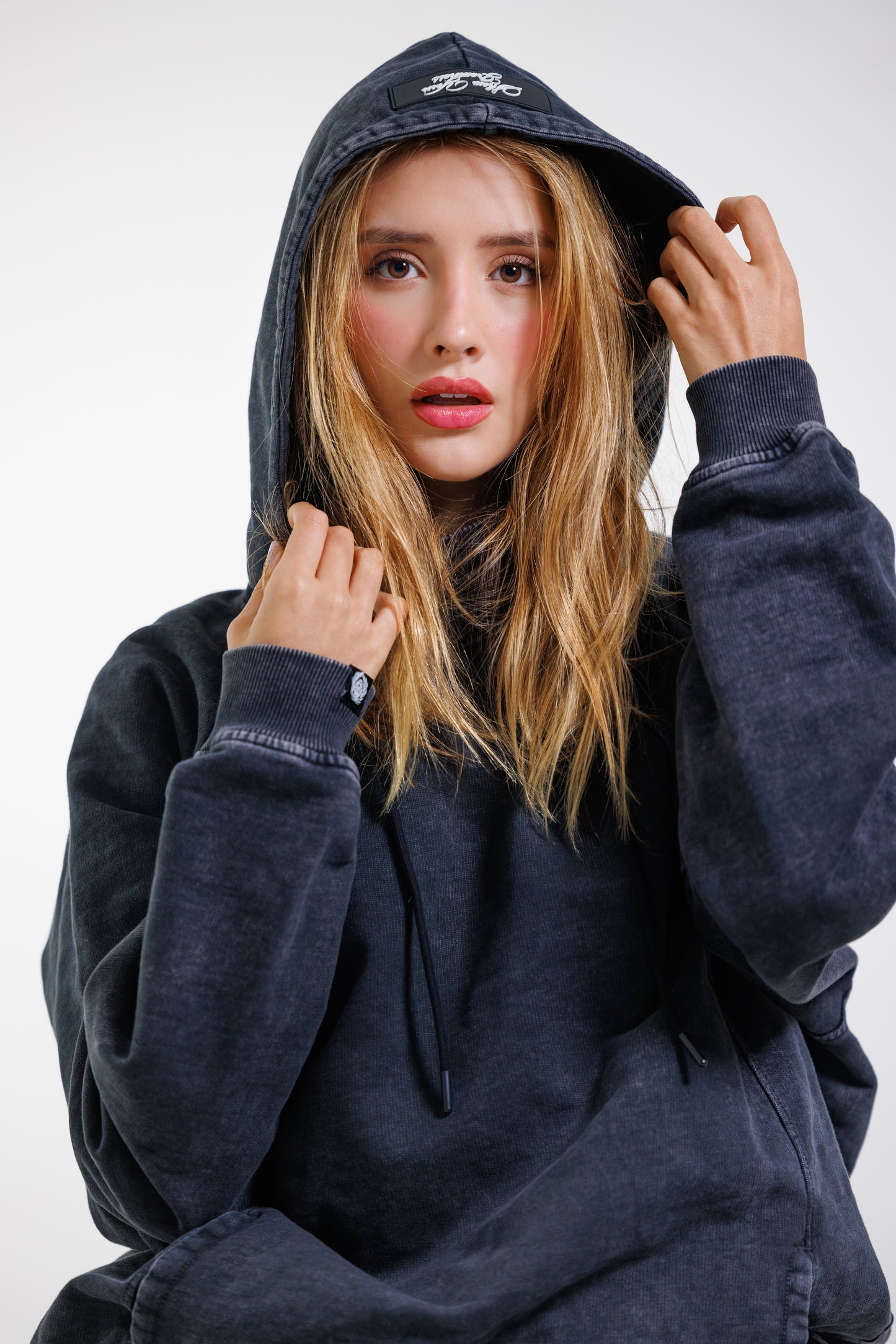 Hoodie Unbroken Classic - Black Acid Wash - Women