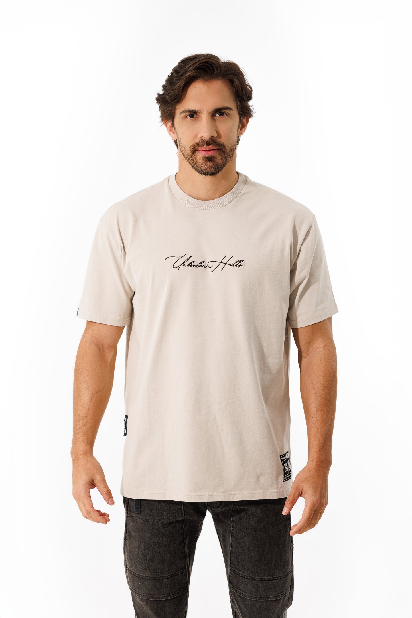 Camiseta Unbroken Hills - 250 gramos - Oversize