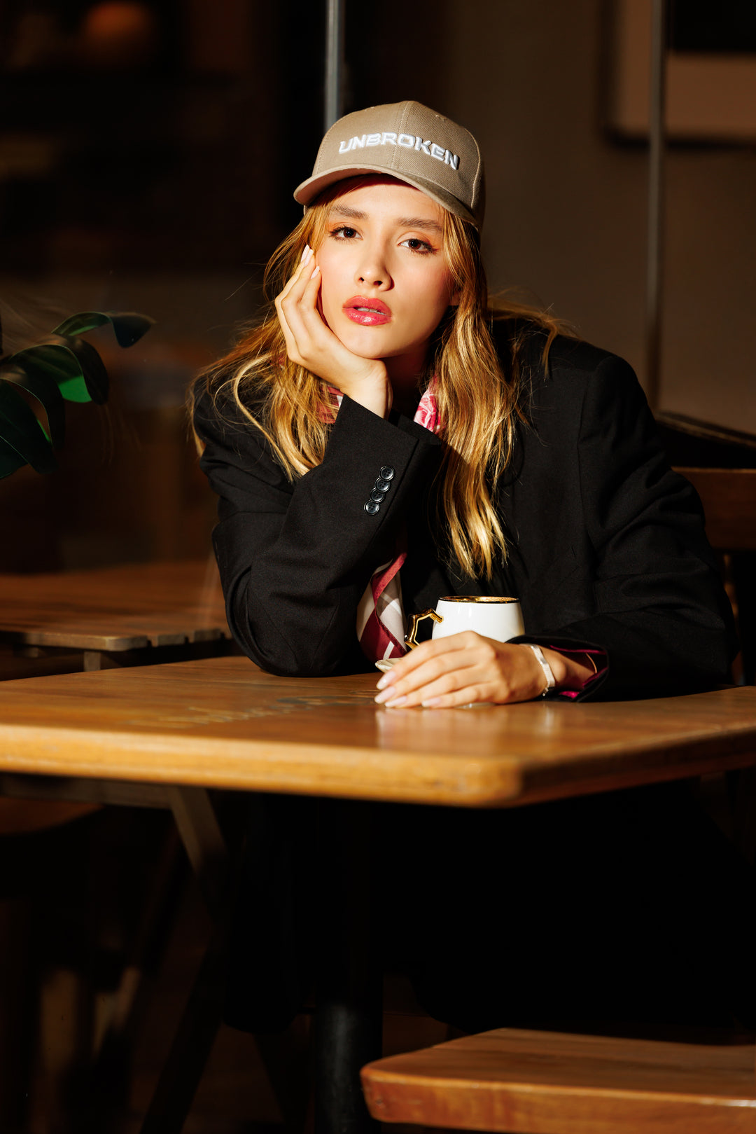 BEIGE CAP: UNBROKEN