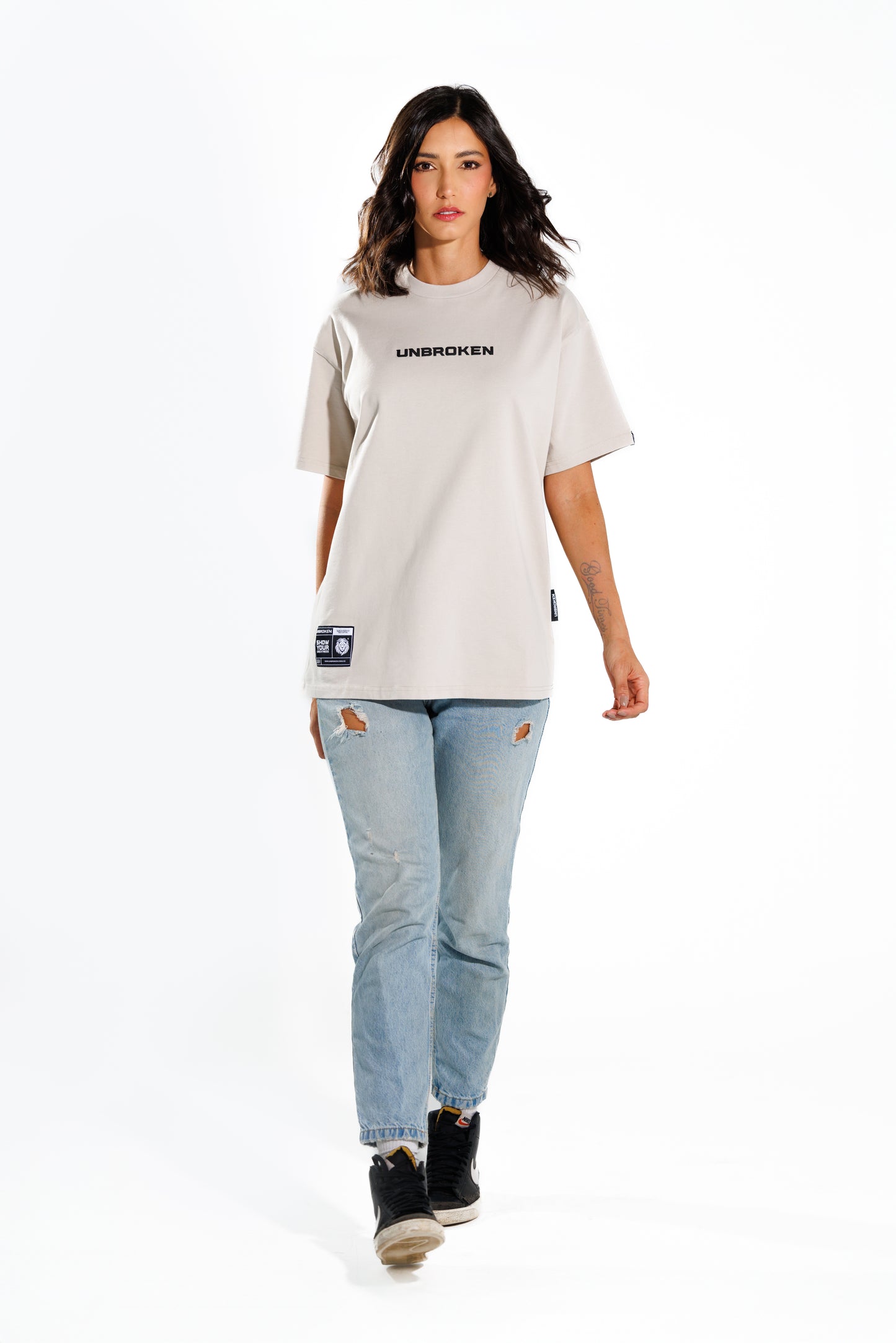 Camiseta Classic 200 gramos Semi-Oversize: Más que un básico - Beige