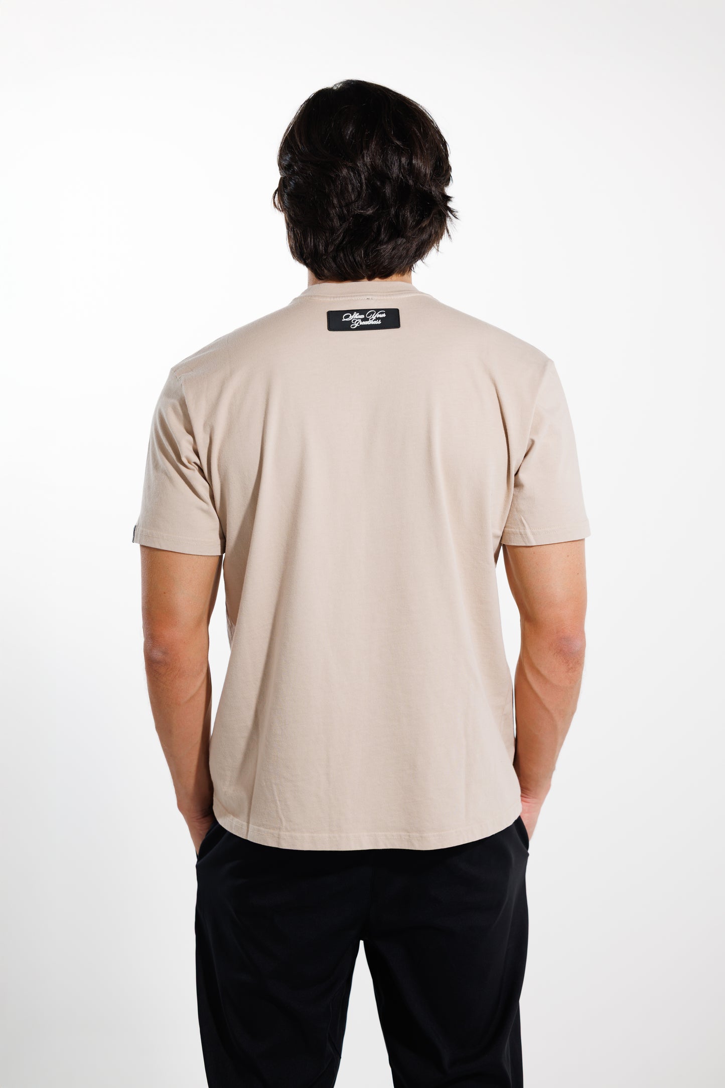 Camiseta Classic 250 gramos Semi-Oversize: Más que un básico -Beige