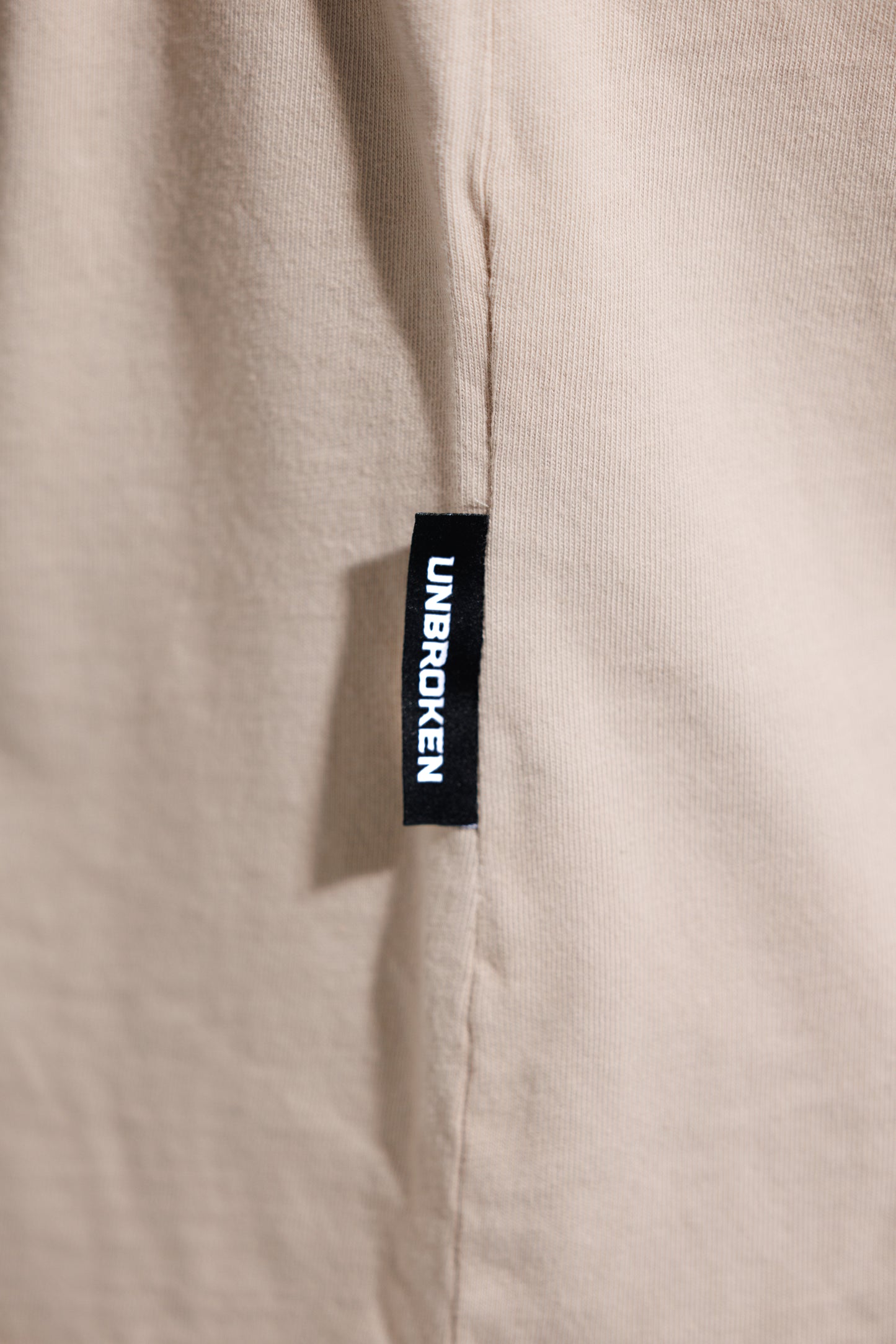Camiseta Classic 250 gramos Semi-Oversize: Más que un básico -Beige