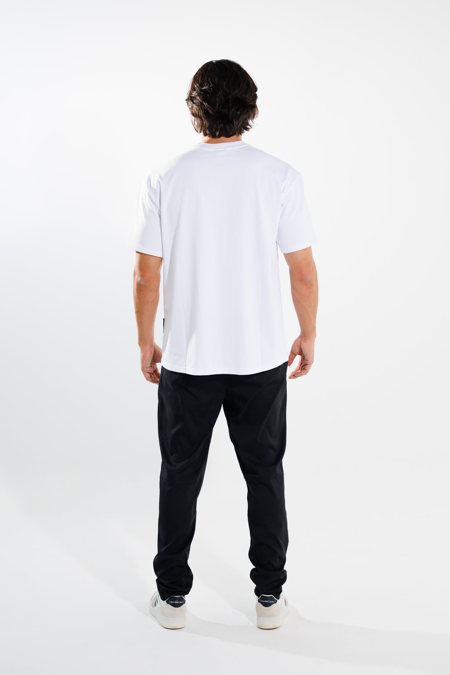 Camiseta Basic 250 gramos Semi-Oversize: Más que un básico - White