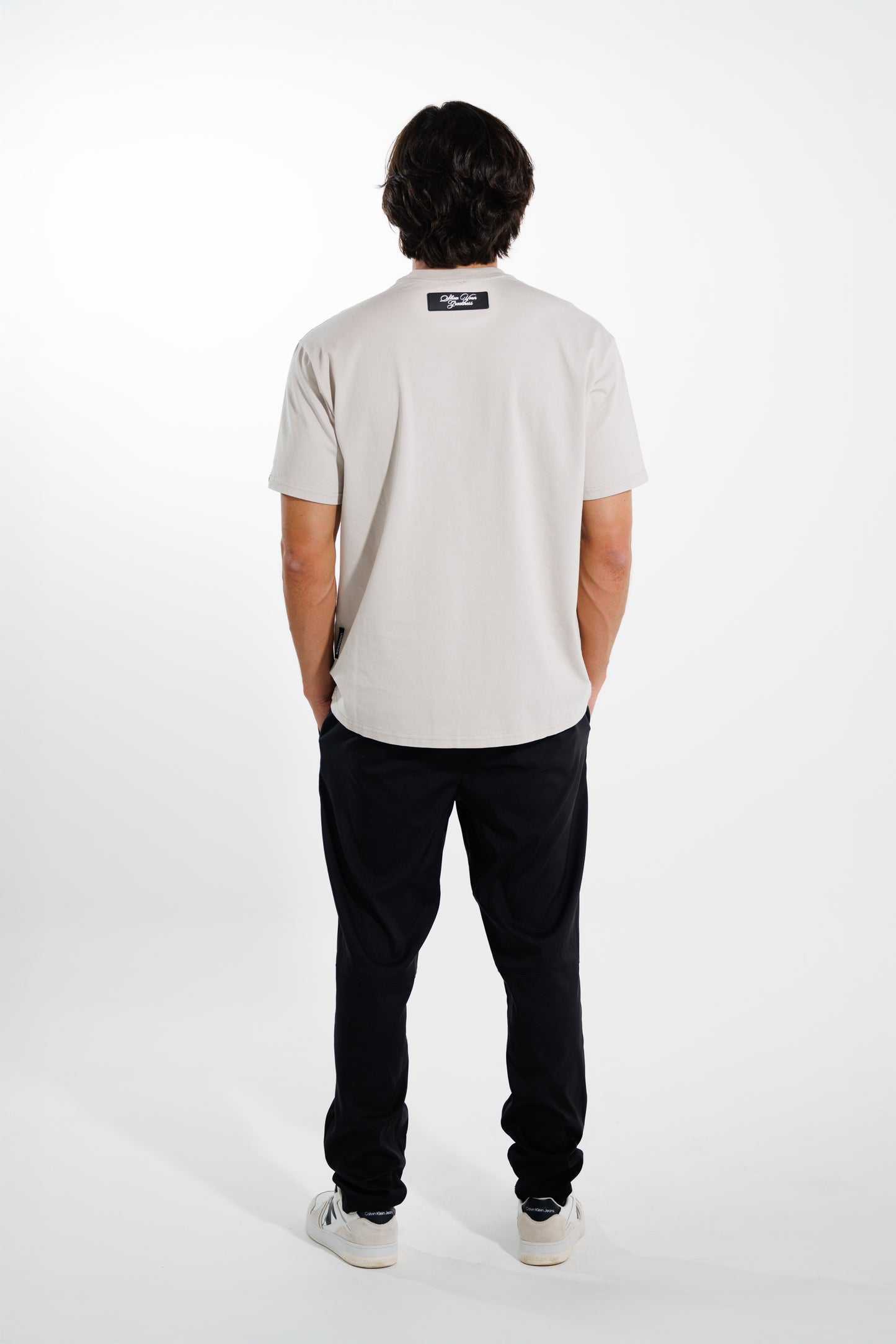 Camiseta Classic 220 gramos Semi-oversize: Más que un básico - Cream