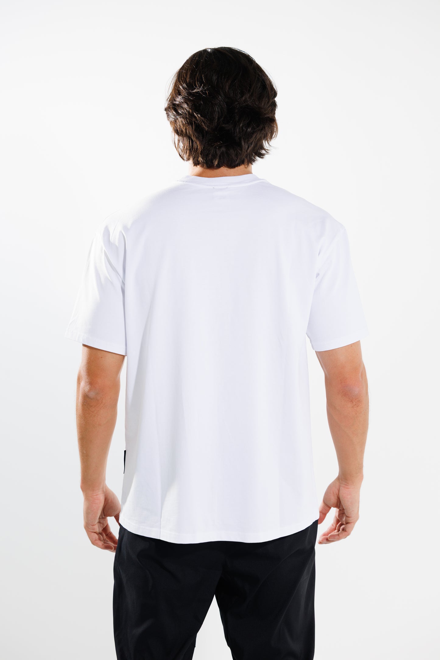 Camiseta Basic 250 gramos Semi-Oversize: Más que un básico - White