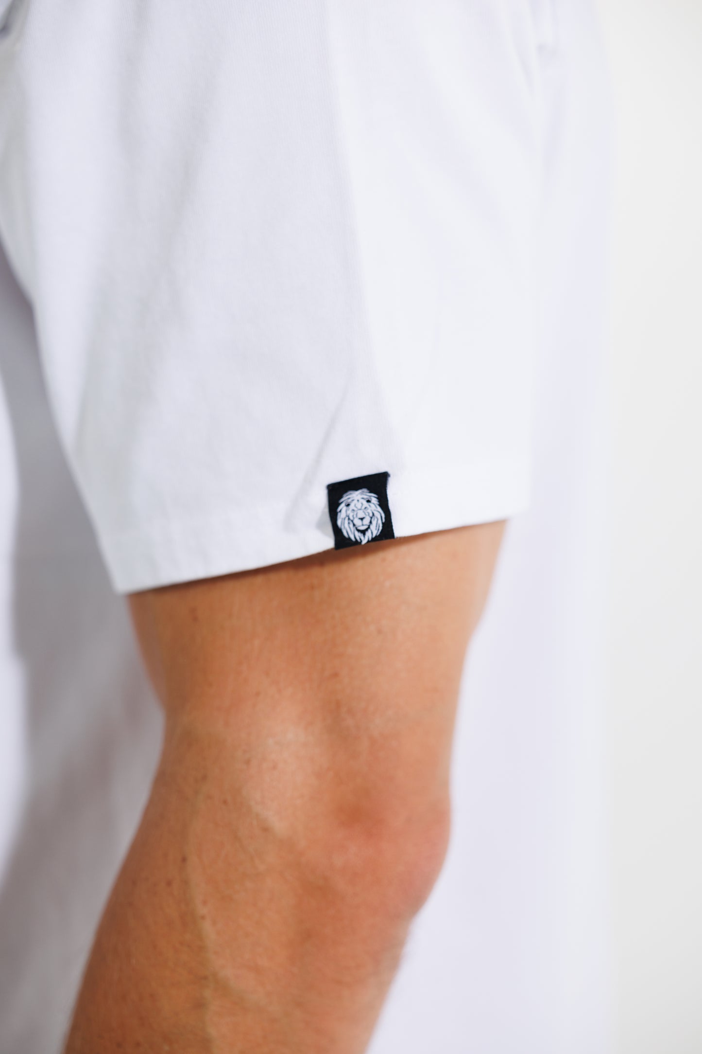 Camiseta Basic 250 gramos Semi-Oversize: Más que un básico - White