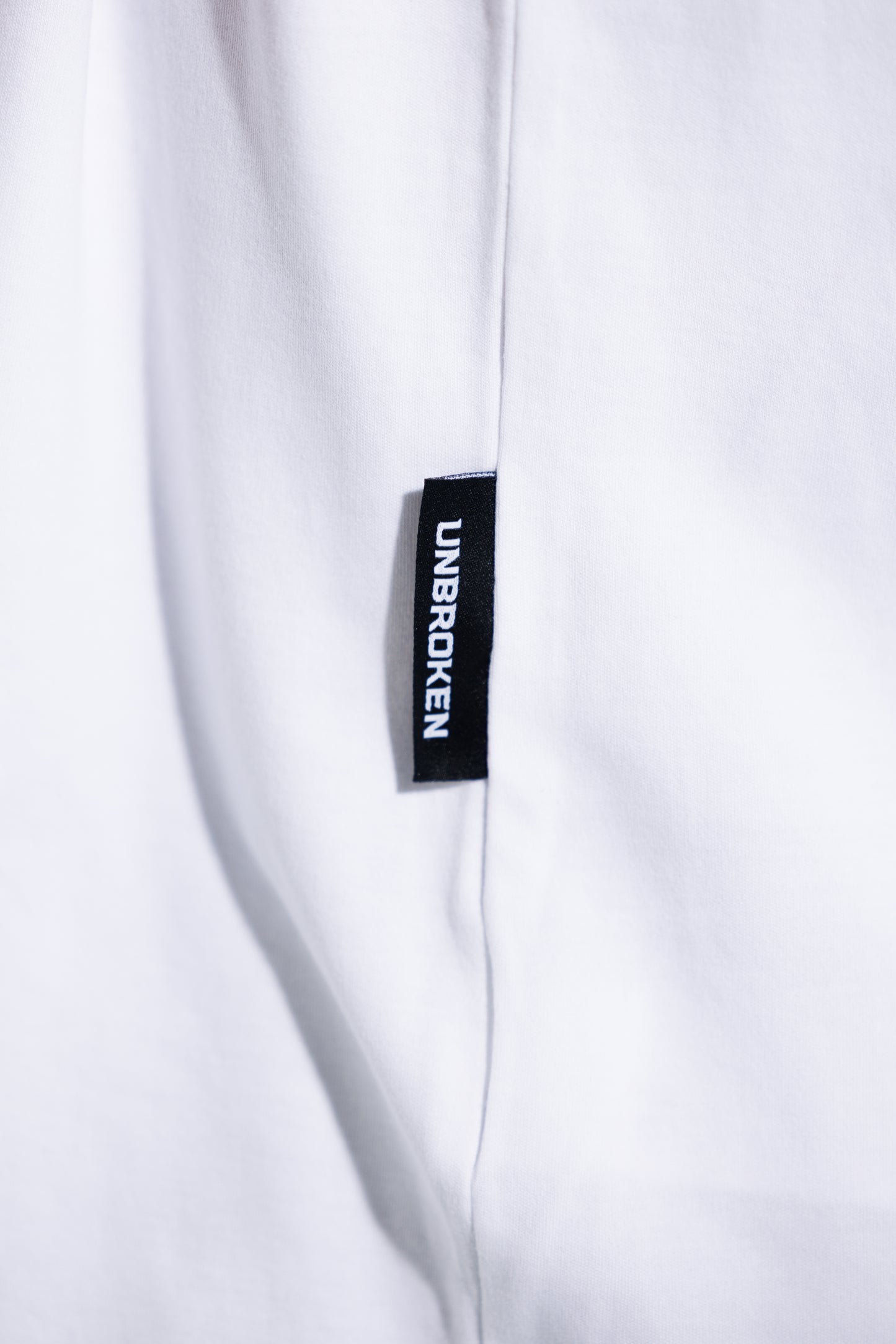 Camiseta Basic 250 gramos Semi-Oversize: Más que un básico - White