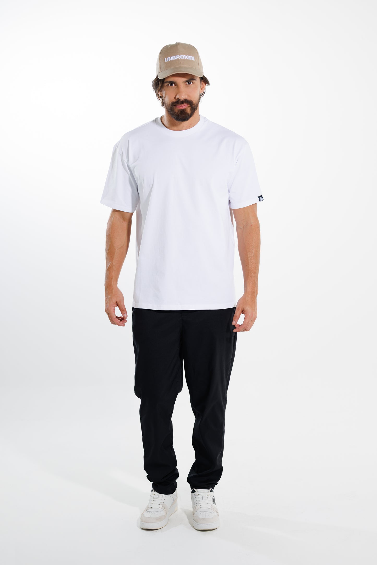 Camiseta Basic 250 gramos Semi-Oversize: Más que un básico - White