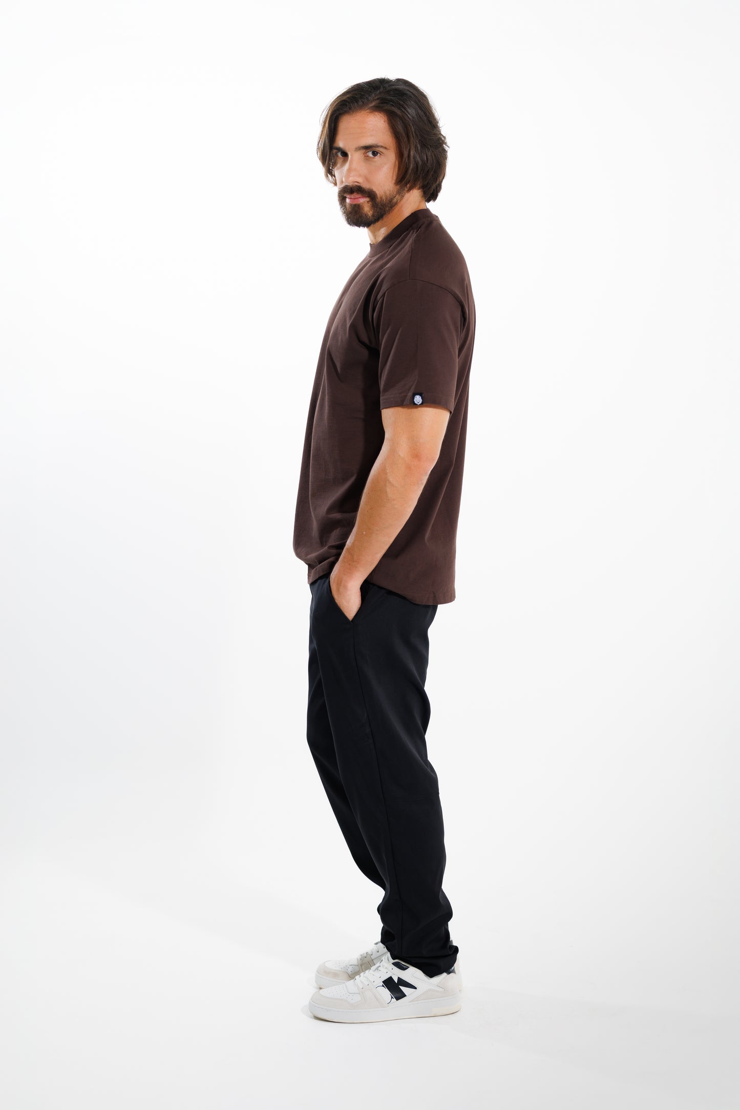 Camiseta Basic 250 gramos Semi-Oversize: Más que un básico - Dark brown