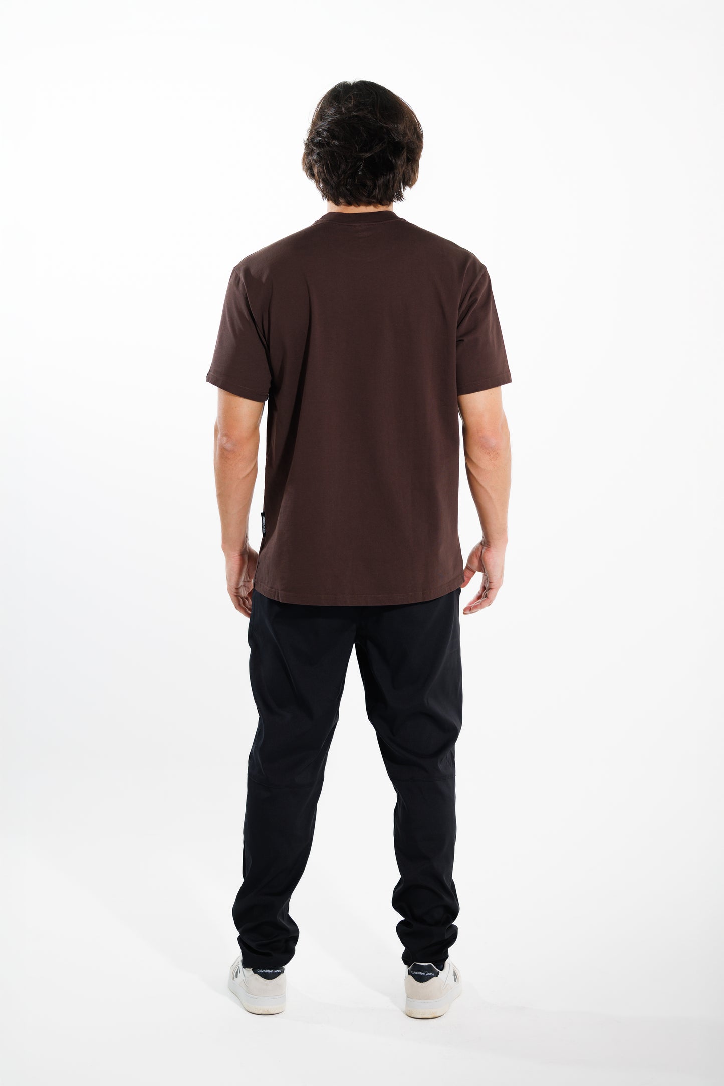 Camiseta Basic 250 gramos Semi-Oversize: Más que un básico - Dark brown