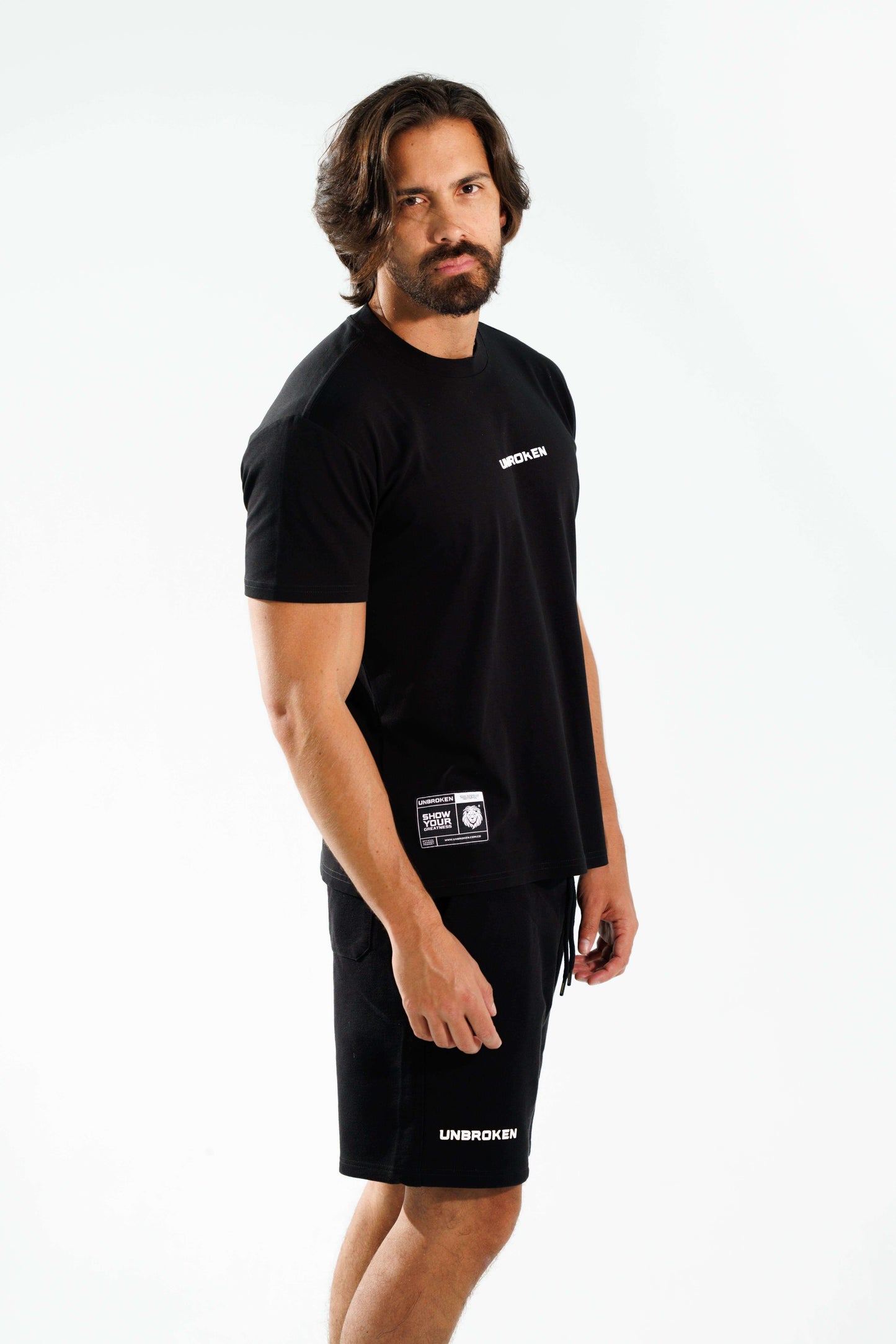 Camiseta Basic 190 gramos regular fit: La Elegancia de lo Esencial - Unbroken