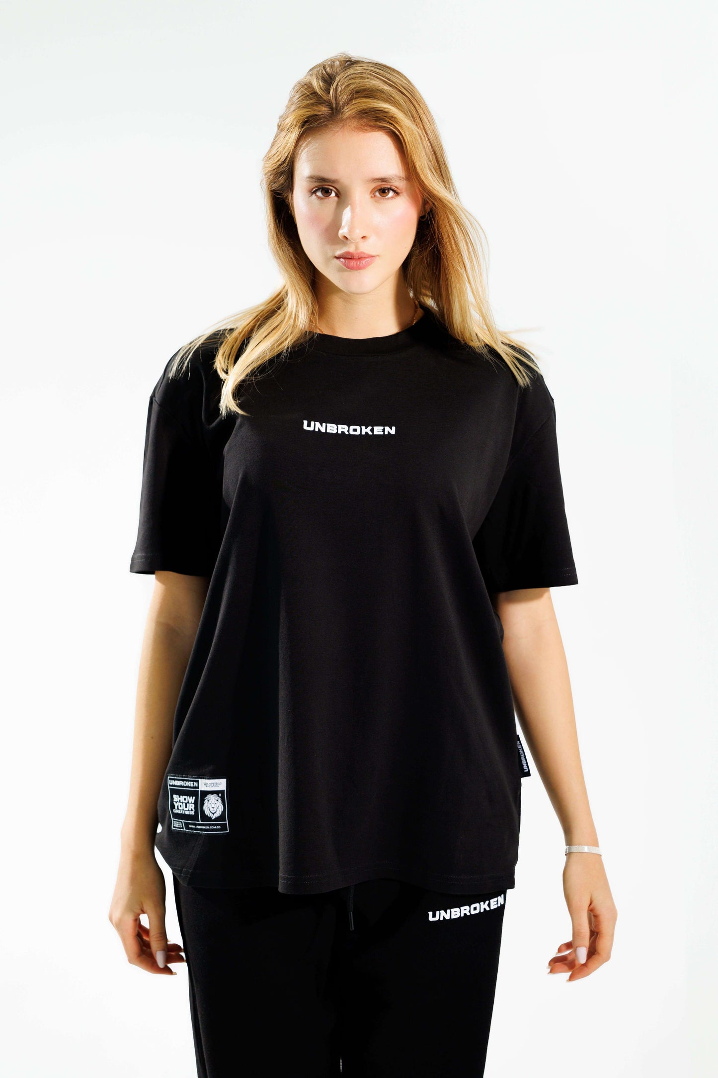 Camiseta Basic 190 gramos regular fit: La Elegancia de lo Esencial - Unbroken
