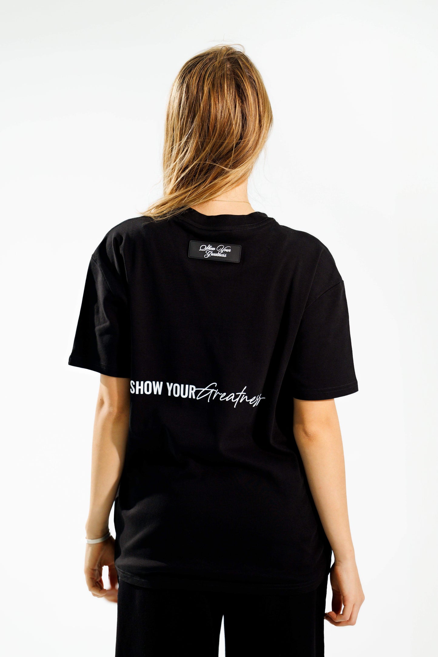 Camiseta Basic 190 gramos regular fit: La Elegancia de lo Esencial - Unbroken