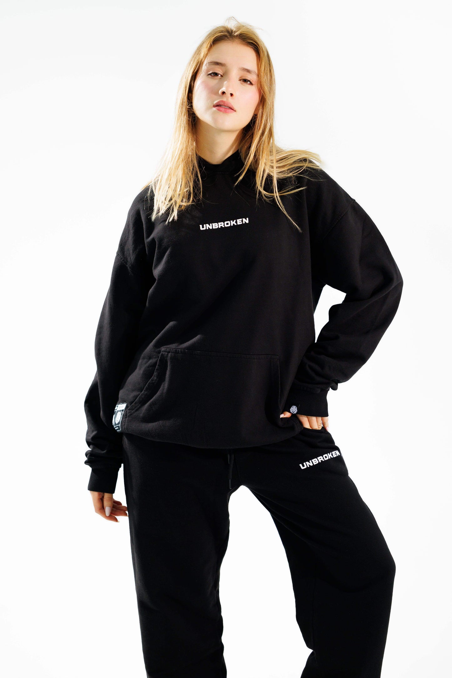 Hoodie 375 gramos New Beginnings:100% Algodón peruano - Unbroken