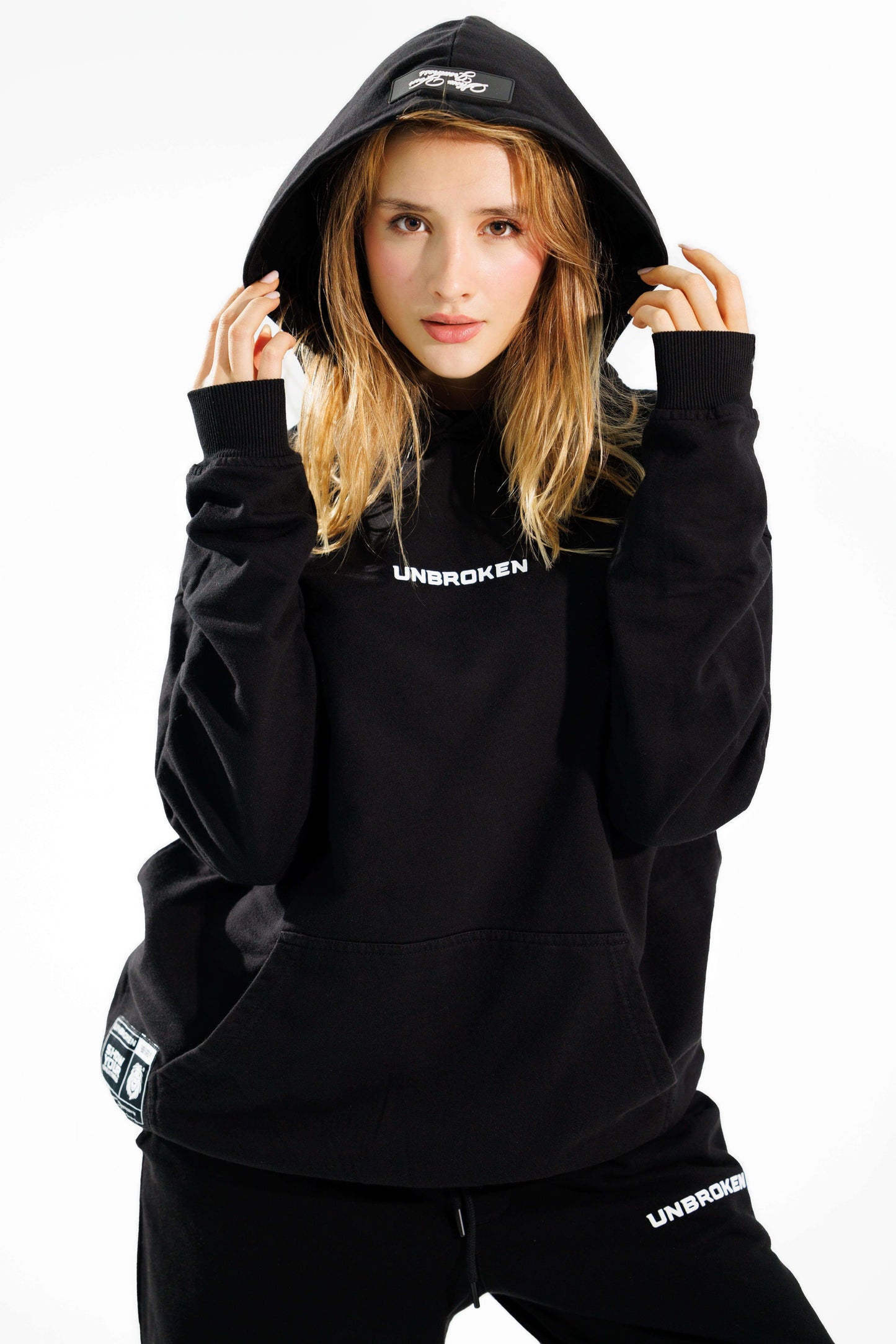 Hoodie 375 gramos New Beginnings:100% Algodón peruano - Unbroken