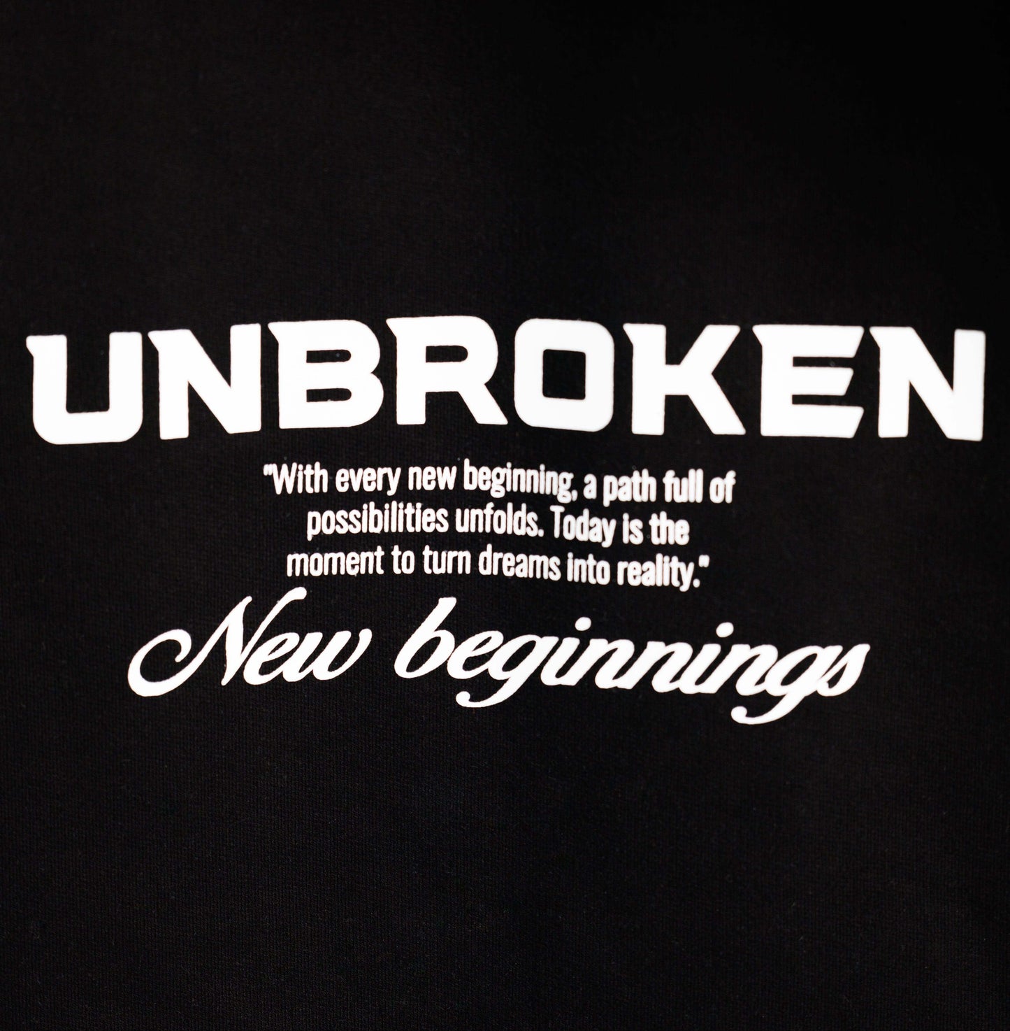 Hoodie 375 gramos New Beginnings: 100% Algodón peruano - Unbroken