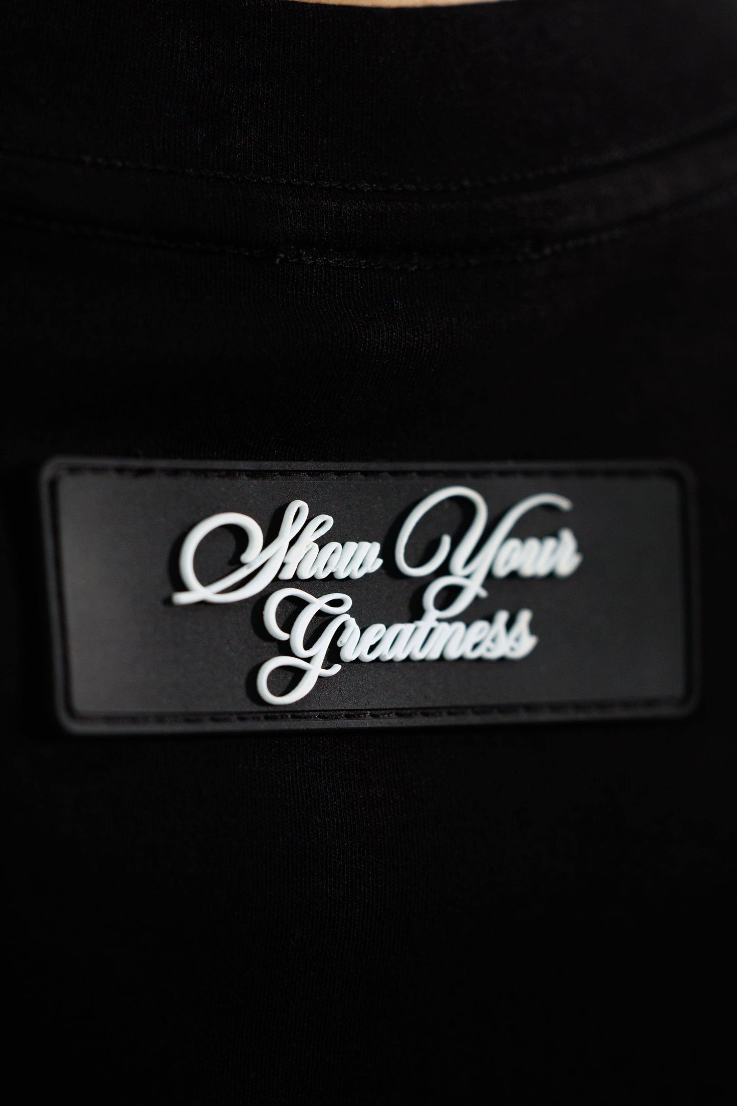 Camiseta Basic 190 gramos regular fit: La Elegancia de lo Esencial - Unbroken