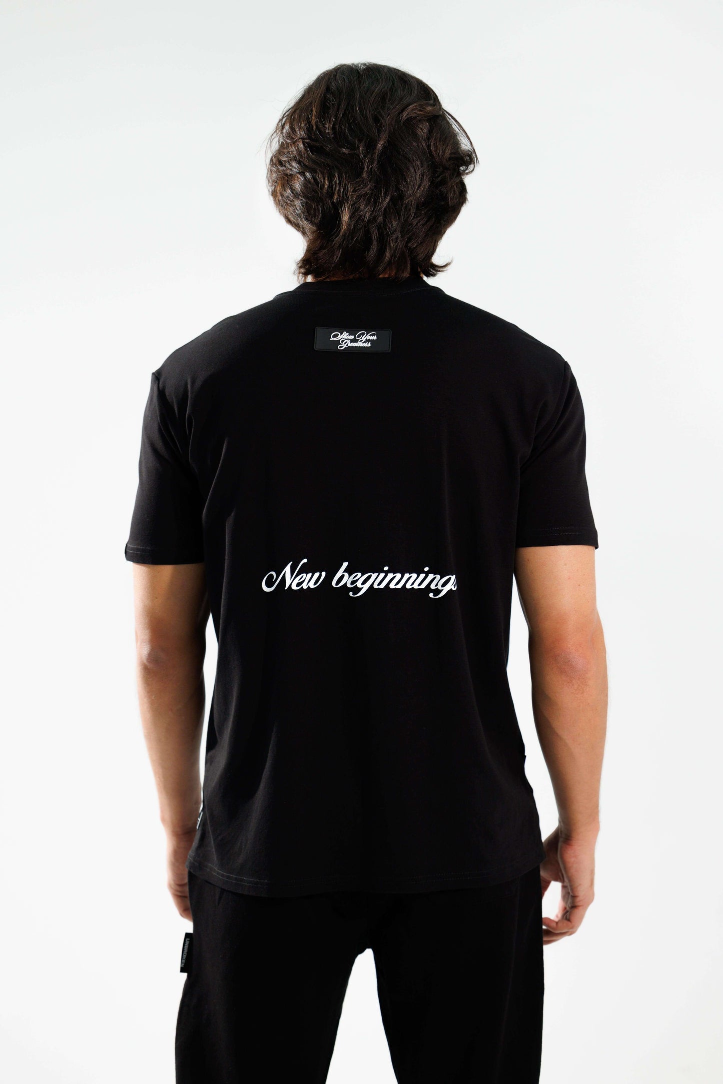 Camiseta regular fit 190 gramos Rose: Grandeza y Renacer - Unbroken
