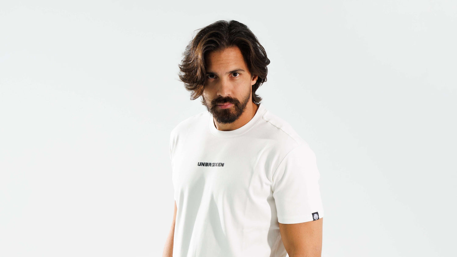 Camiseta trophy unbroken de lado