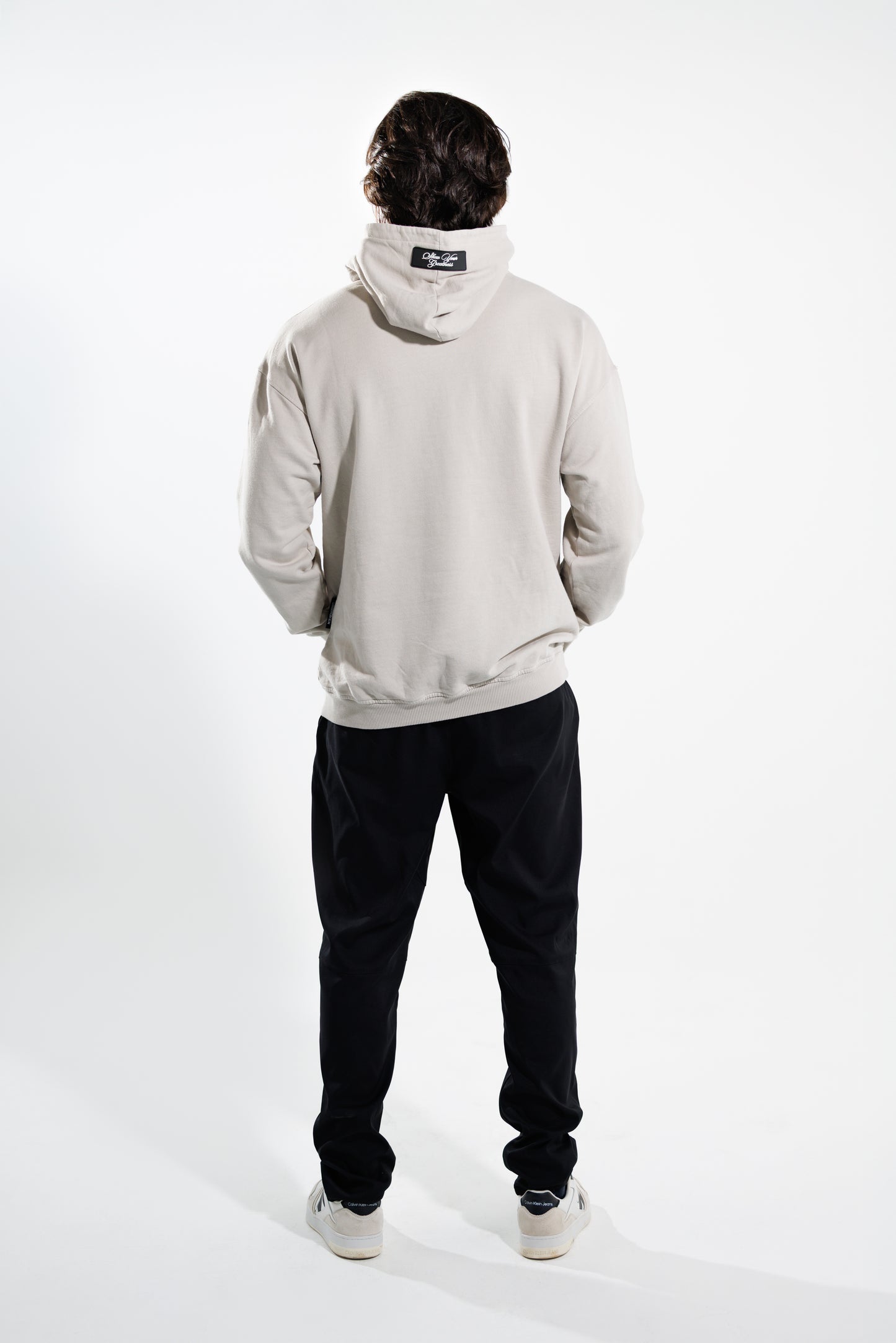 Hoodie 305 gramos Classic: 100% Algodón peruano -espalda