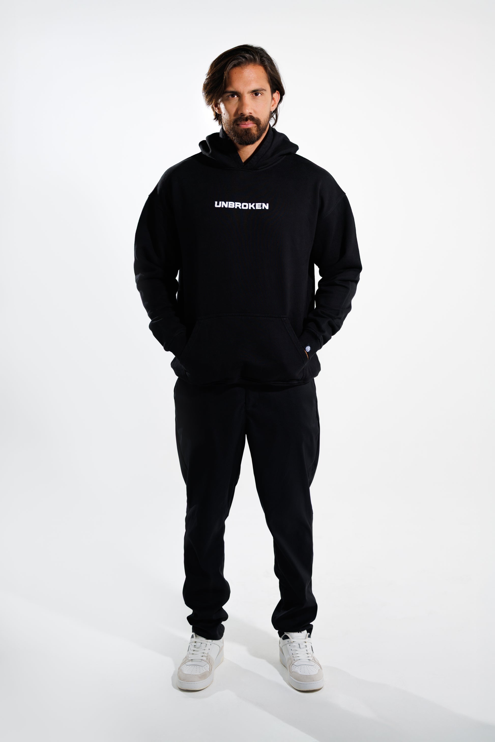 Hoodie 375 gramos Classic: 100% Algodón peruano - black