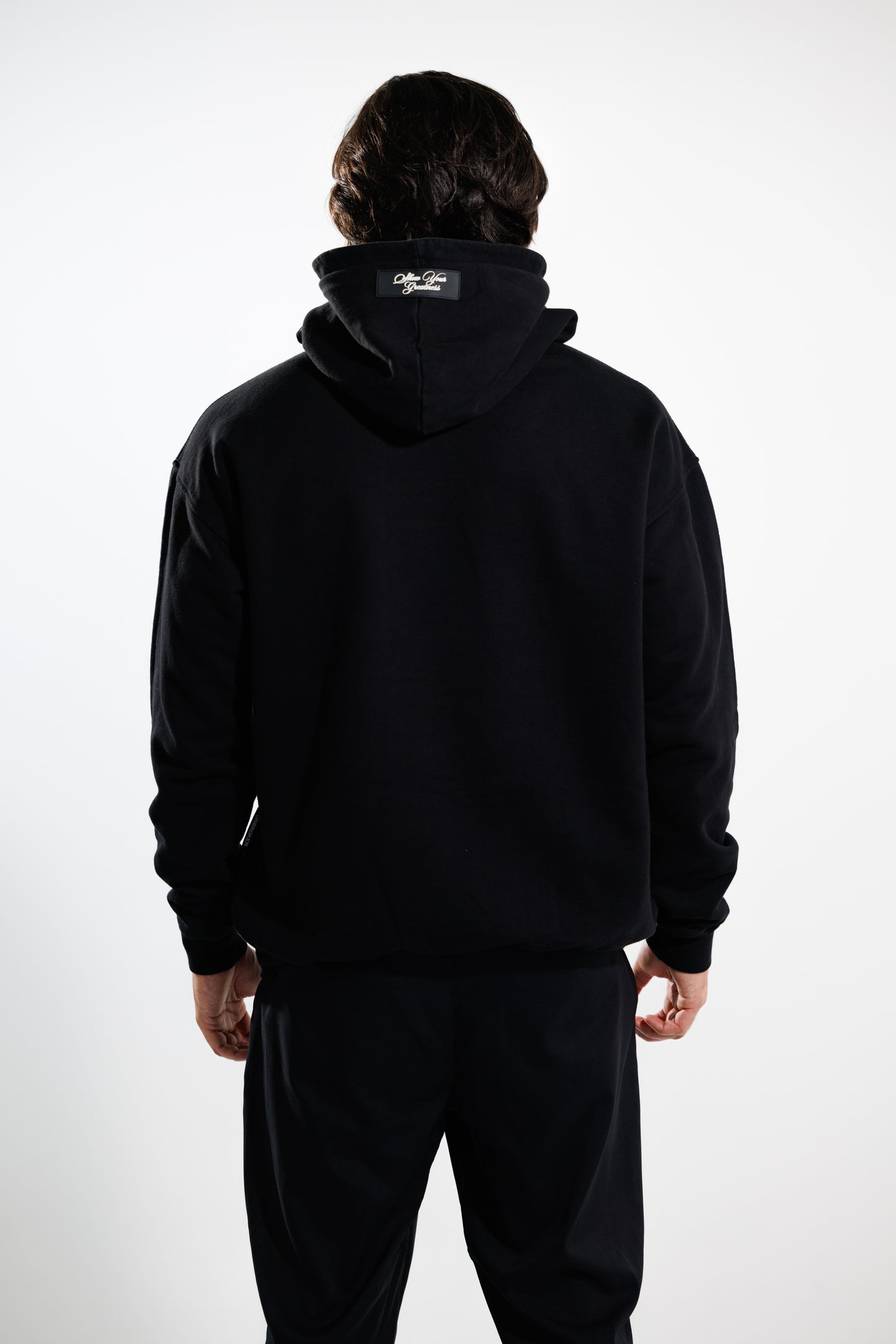 Hoodie 375 gramos Classic: 100% Algodón peruano - espalda cerca