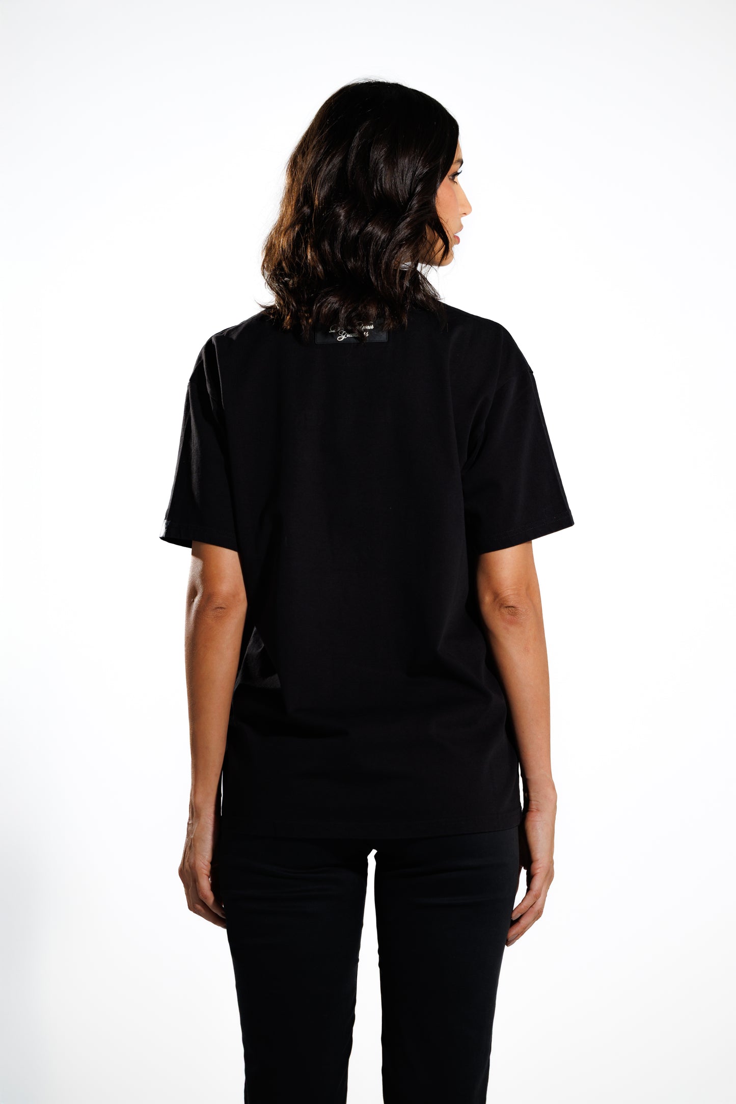 Camiseta Classic 250 gramos Semi-Oversize: Más que un básico - Black