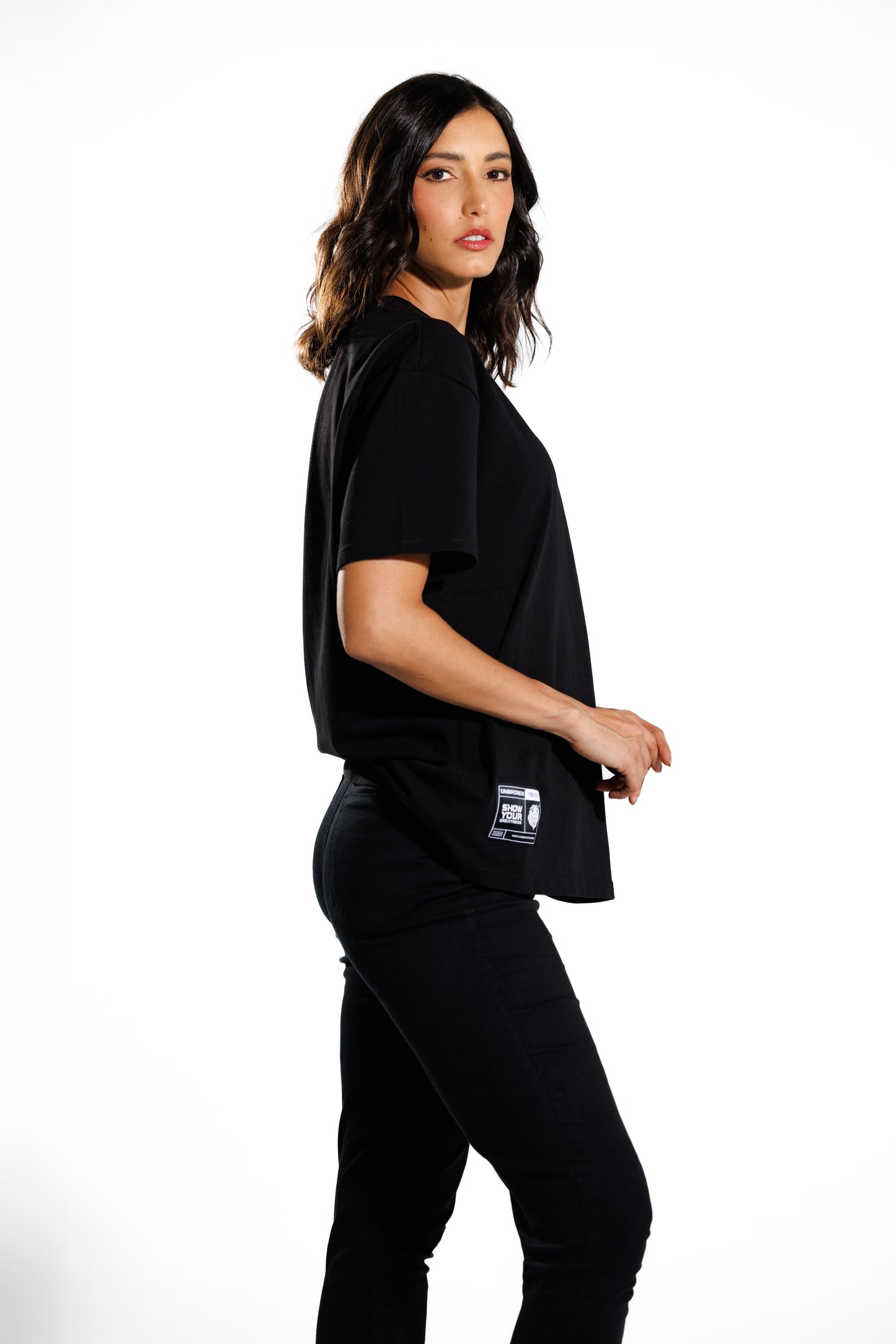 Camiseta Classic 250 gramos Semi-Oversize: Más que un básico - Black