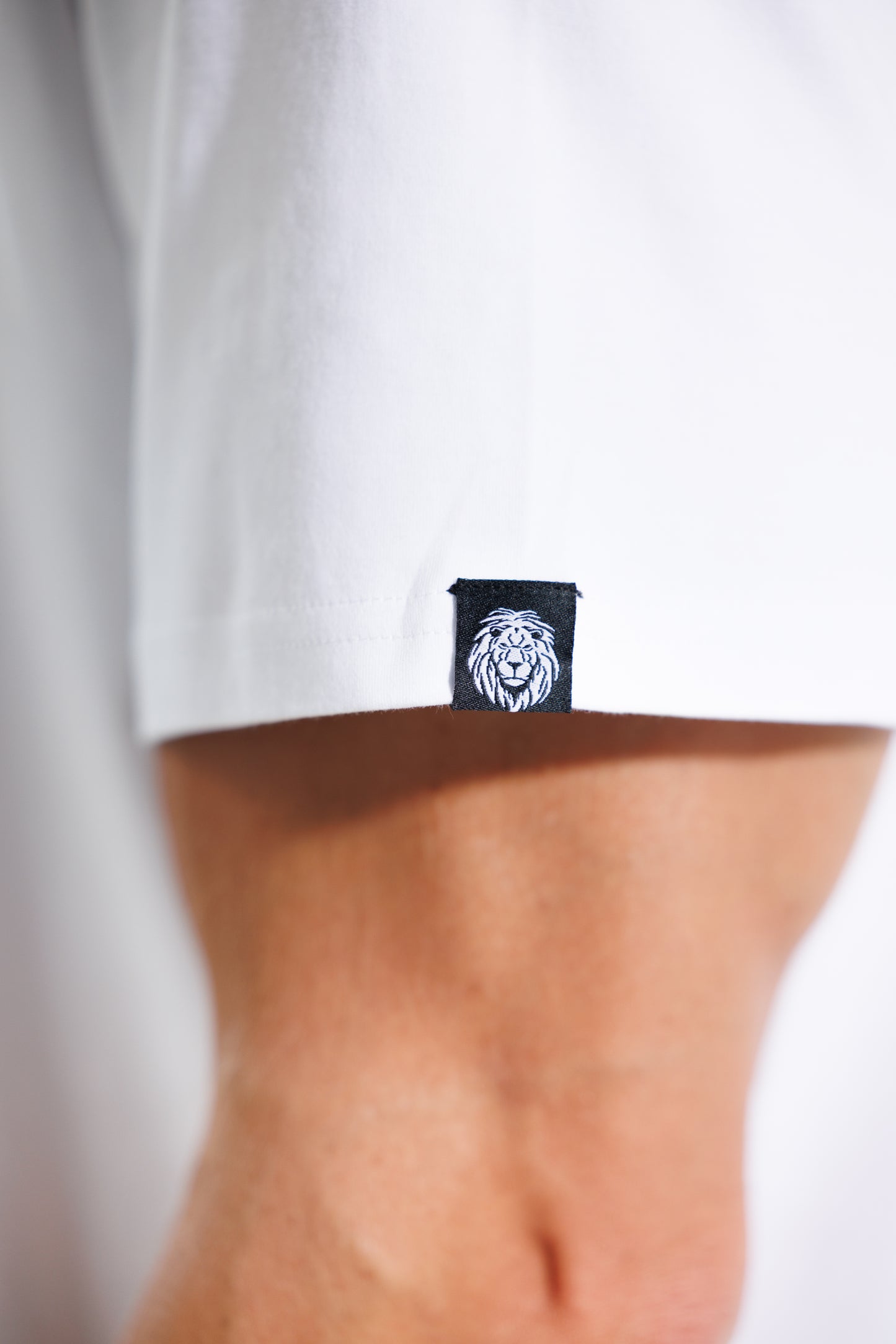Camiseta Classic 190 gramos Semi-Oversize: Más que un básico - White