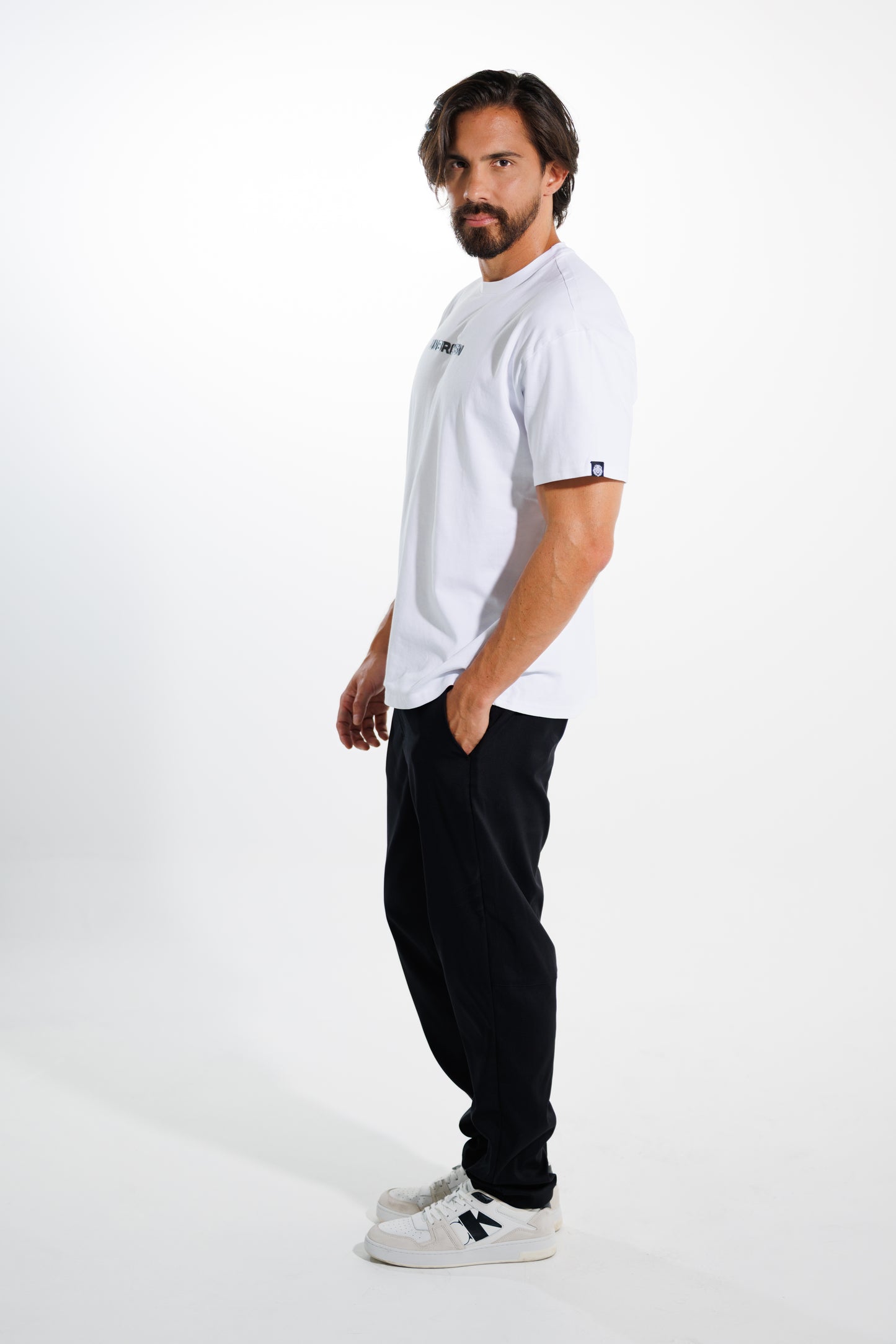 Camiseta Classic 190 gramos Semi-Oversize: Más que un básico - White
