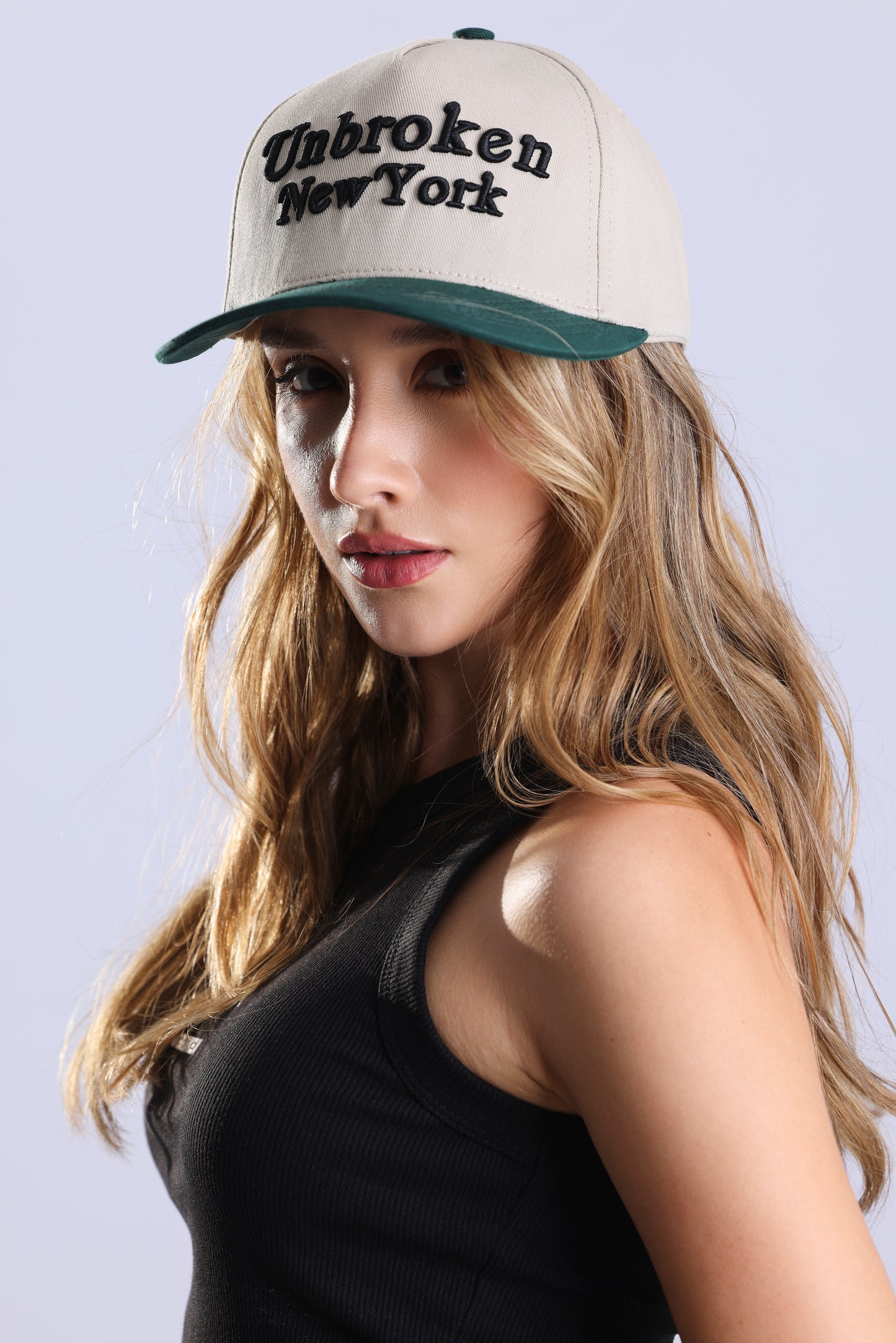 Unbroken central Cap