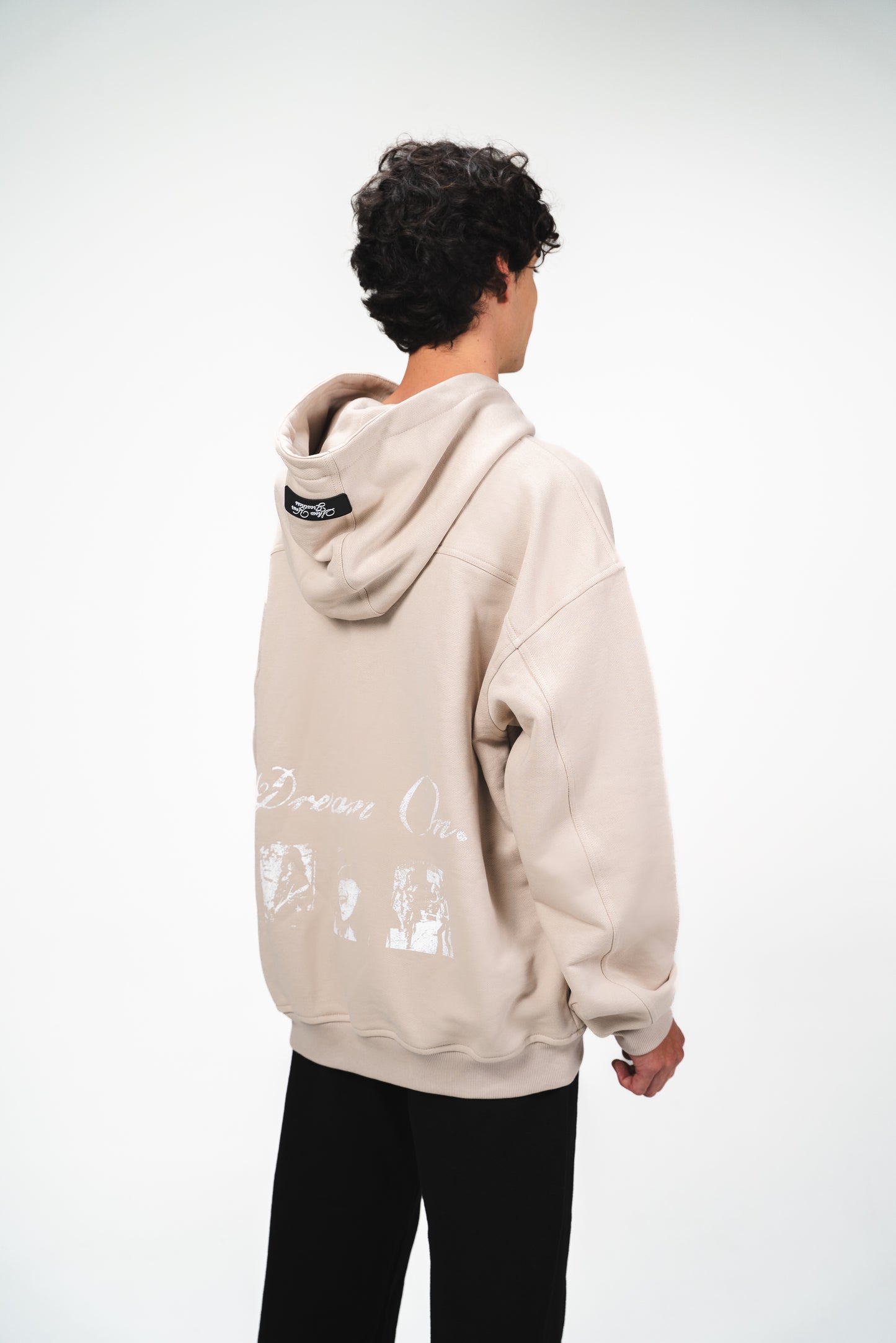 HOODIE UNBROKEN DREAM - 420 GRAMOS
