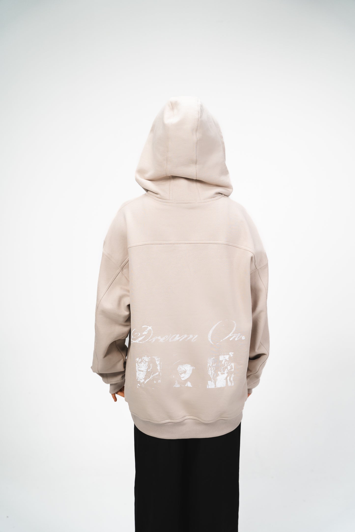 HOODIE UNBROKEN DREAM - 420 GRAMOS - MUJER